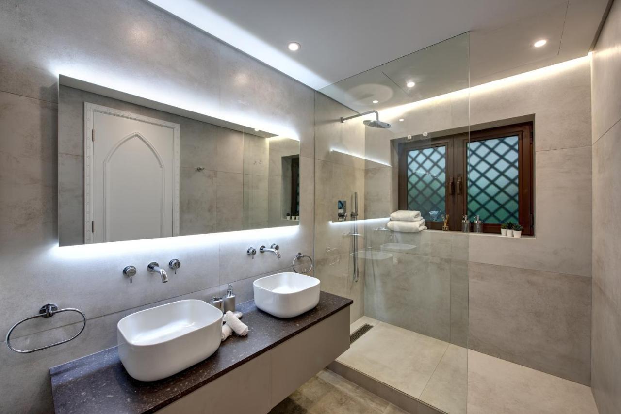 Durrani Homes - Arabian Luxury At Souk Al Bahar Besides Burj Khalifa & Dubai Mall Exterior photo