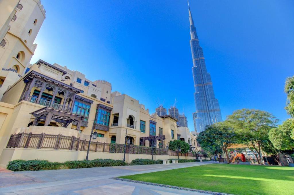 Durrani Homes - Arabian Luxury At Souk Al Bahar Besides Burj Khalifa & Dubai Mall Exterior photo